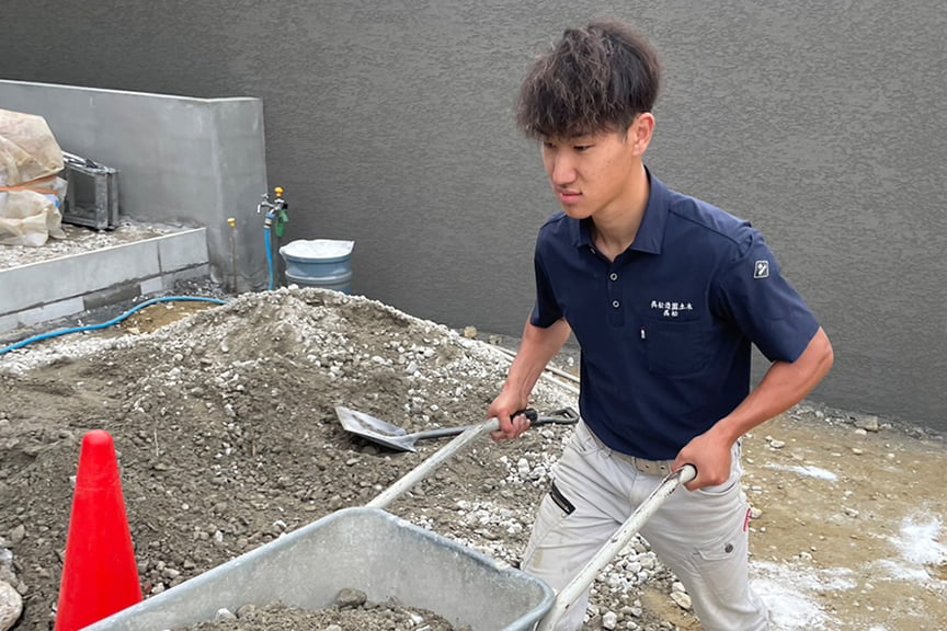 呉松靖太